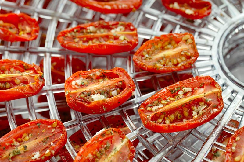 getrocknete-tomaten-dörrgitter